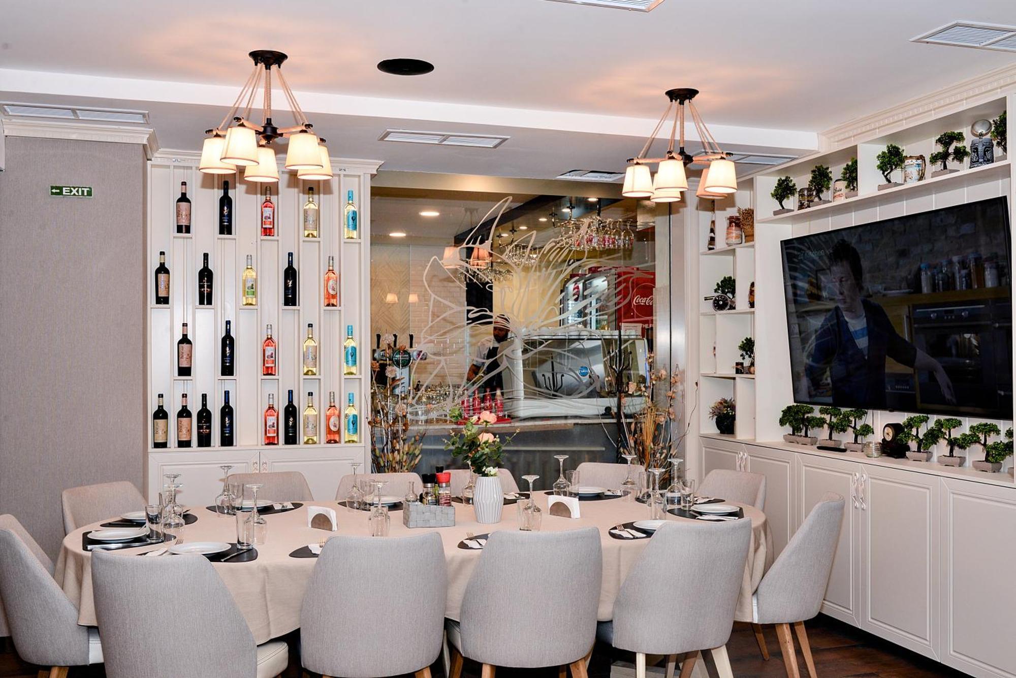 Hotel Cosmos Ruse Bagian luar foto